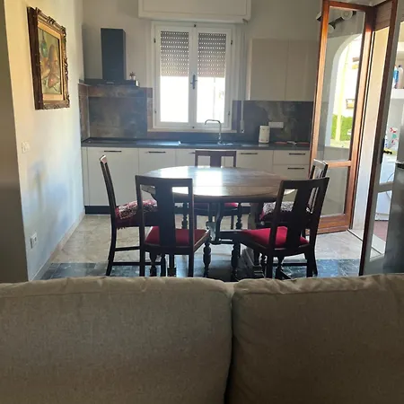 Casa Giovenza Feriehus Porto Azzurro